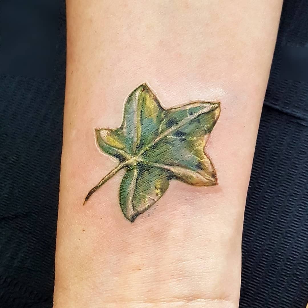 Elegant Ivy Leaf Tattoo