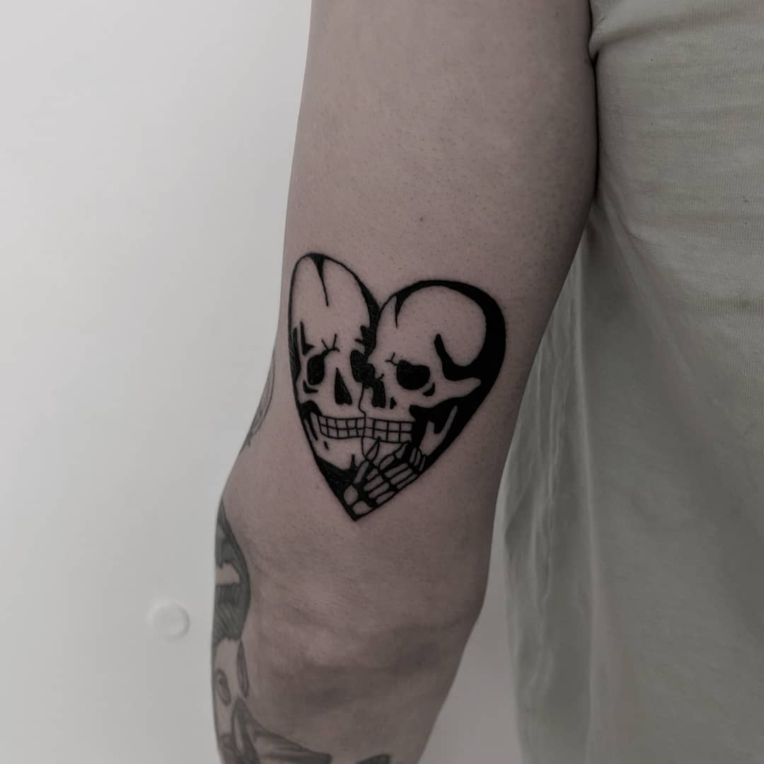 Black Heart Tattoo With Skull