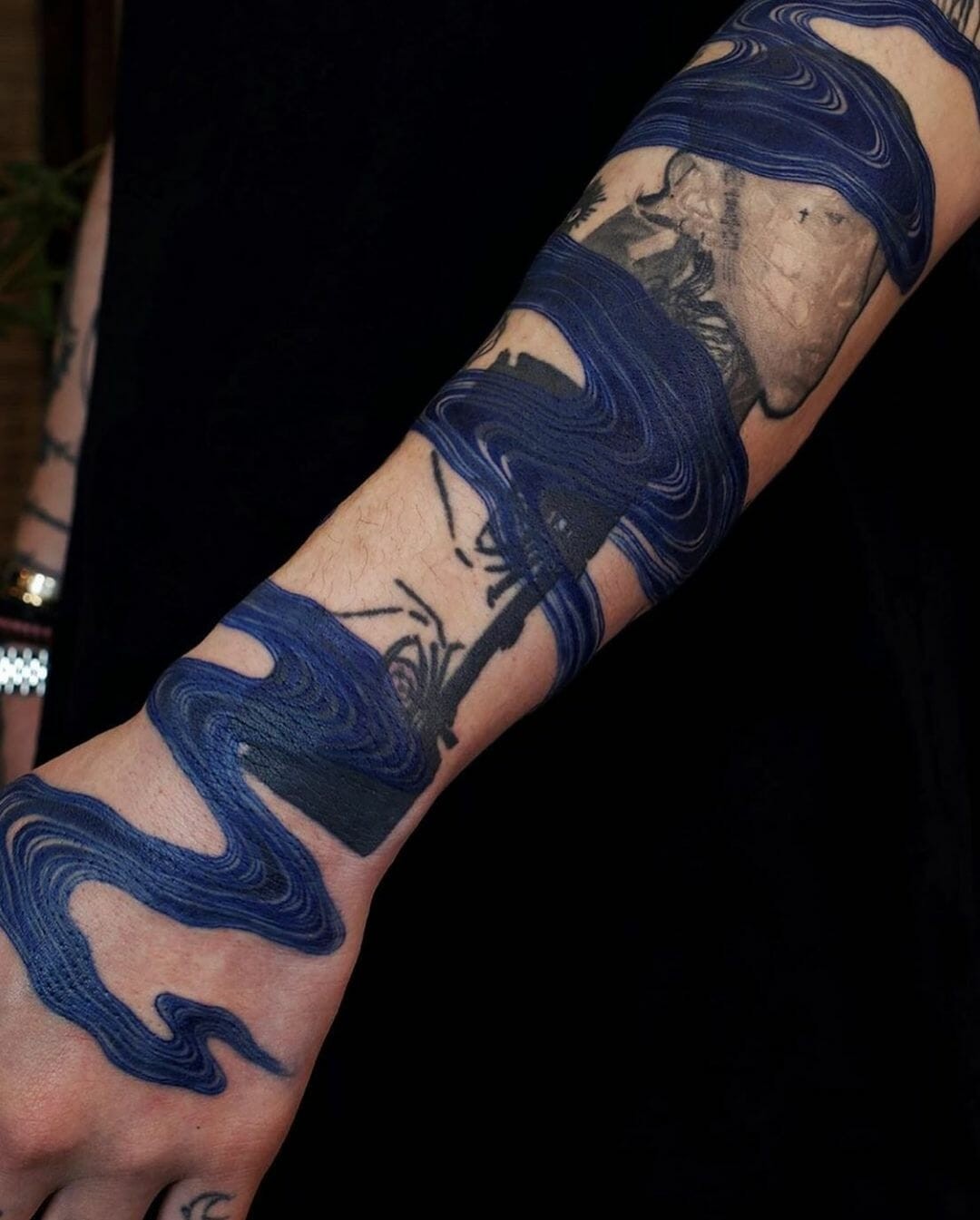 The Meaningful ‘Human Mind Is Flowing’ Blue River Tattoo For The Thinkers