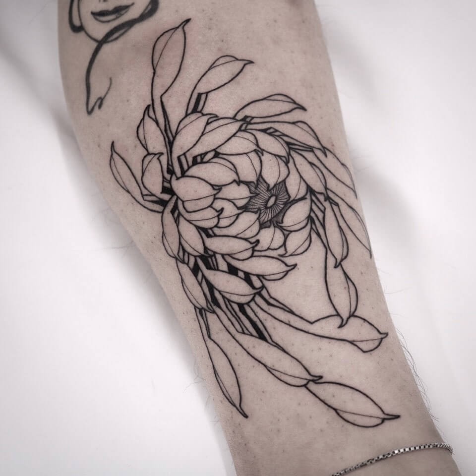 Unique Memorial Tattoos With Floral Motif