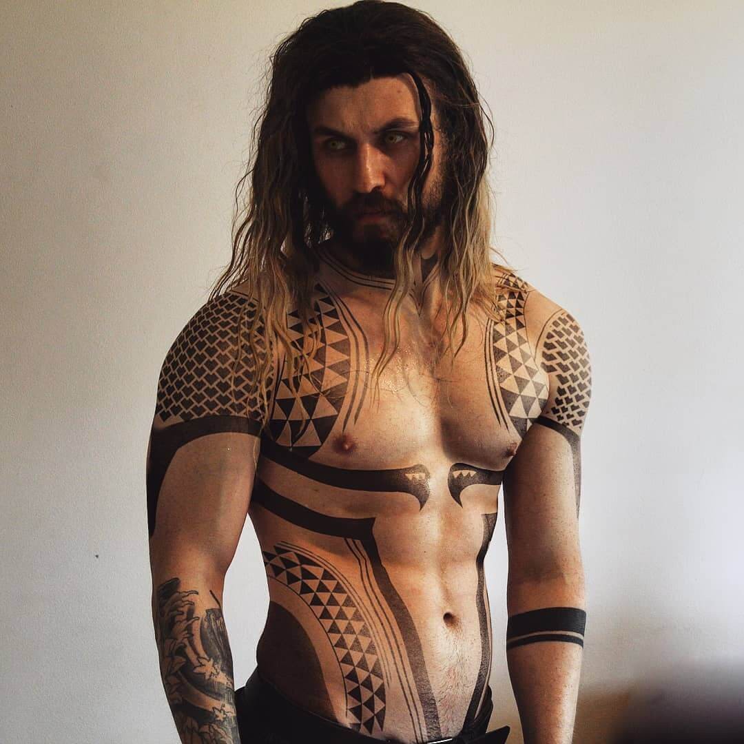 The Temporary Cosplay Aquaman Tattoos To Ace The Next Comic-Con