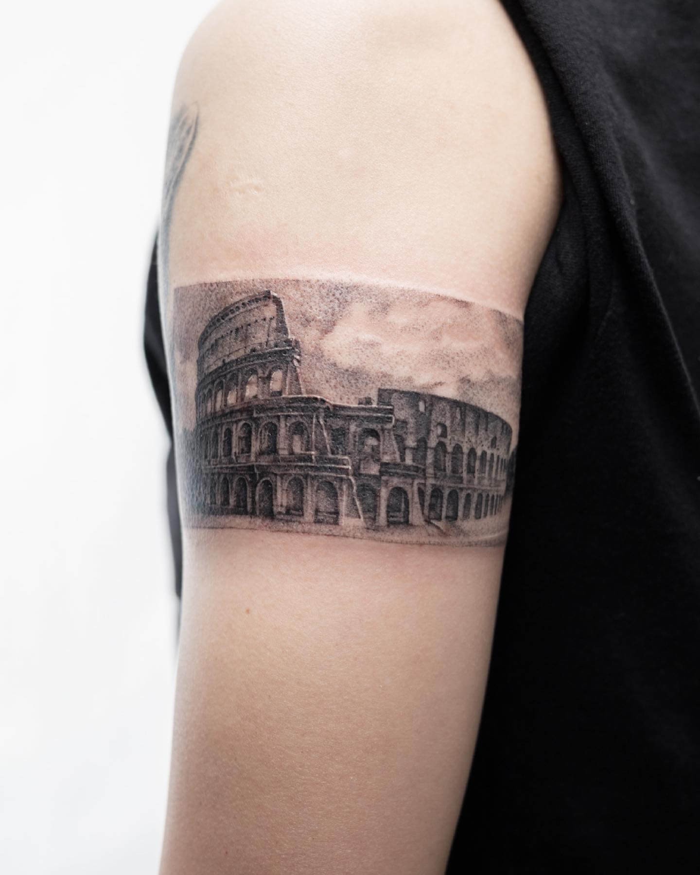 Post Card Colosseum Tattoo