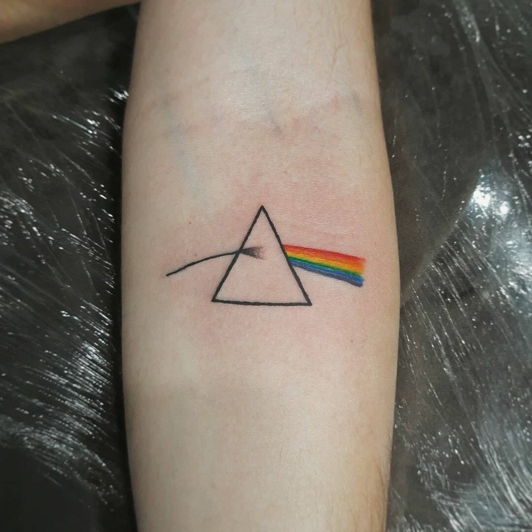 Simple ‘Dark Side of the Moon’ Tattoo Designs For Amateurs