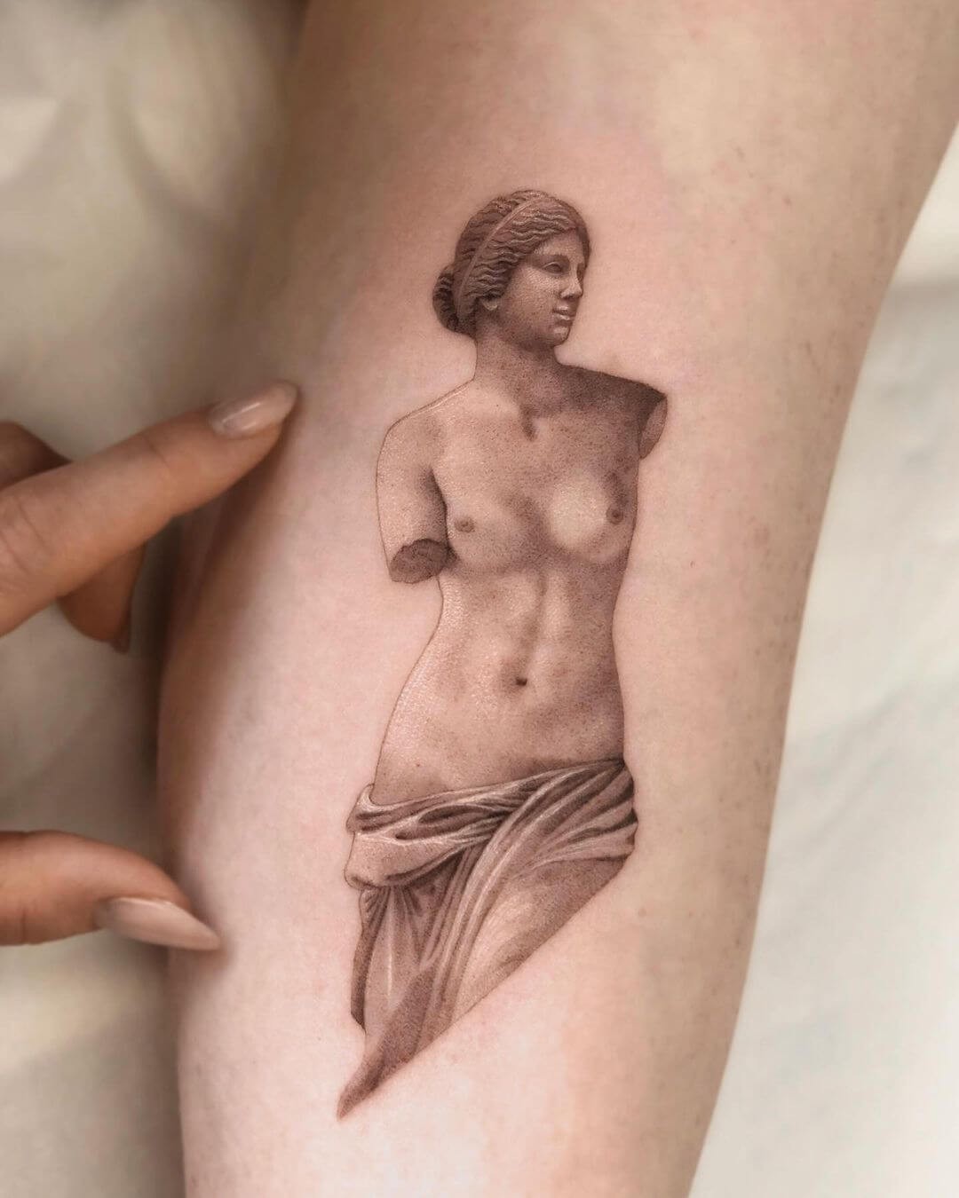 Tattoos Which Portray Aphrodite’s Beauty