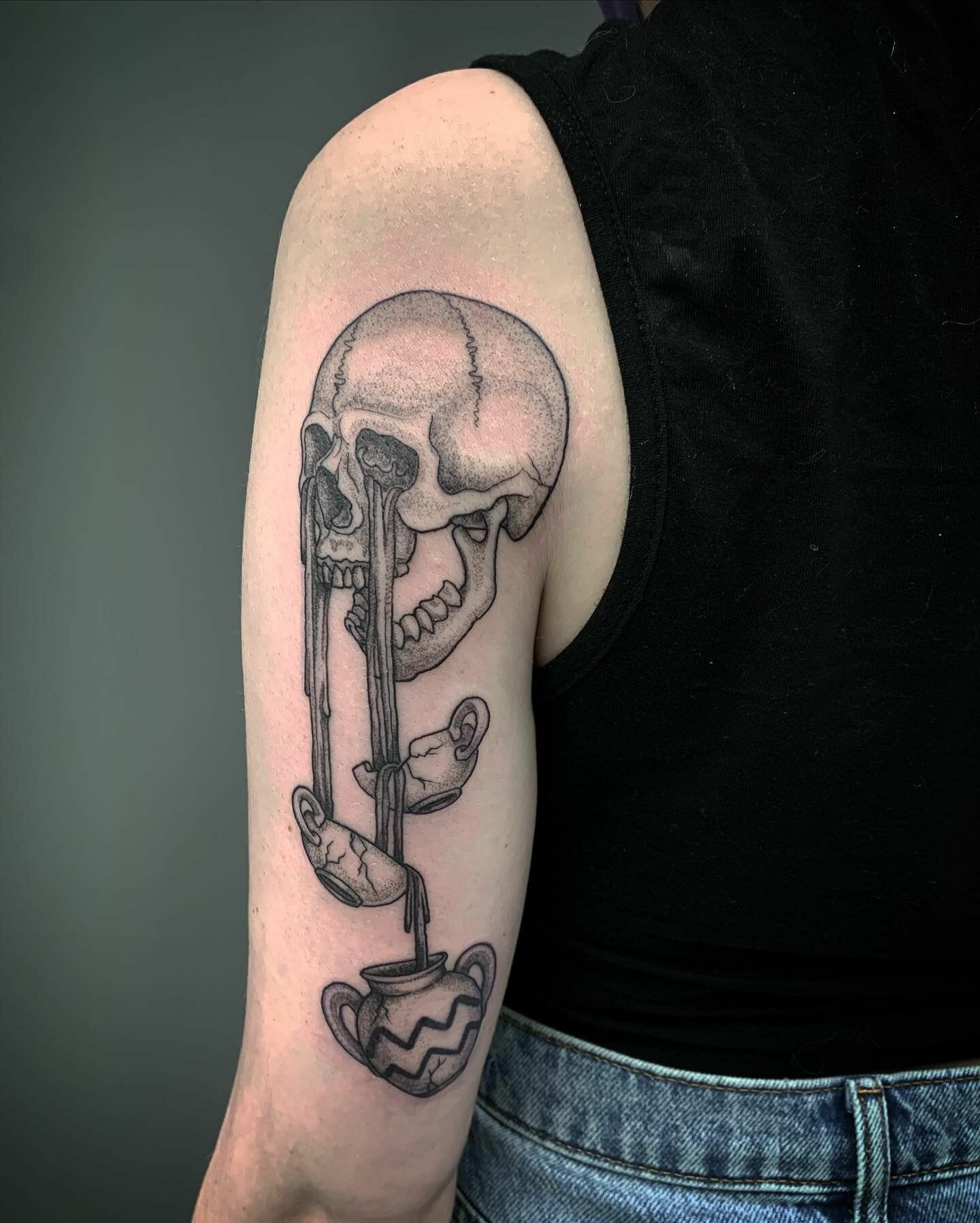 Black Skull Aquarius Tattoo