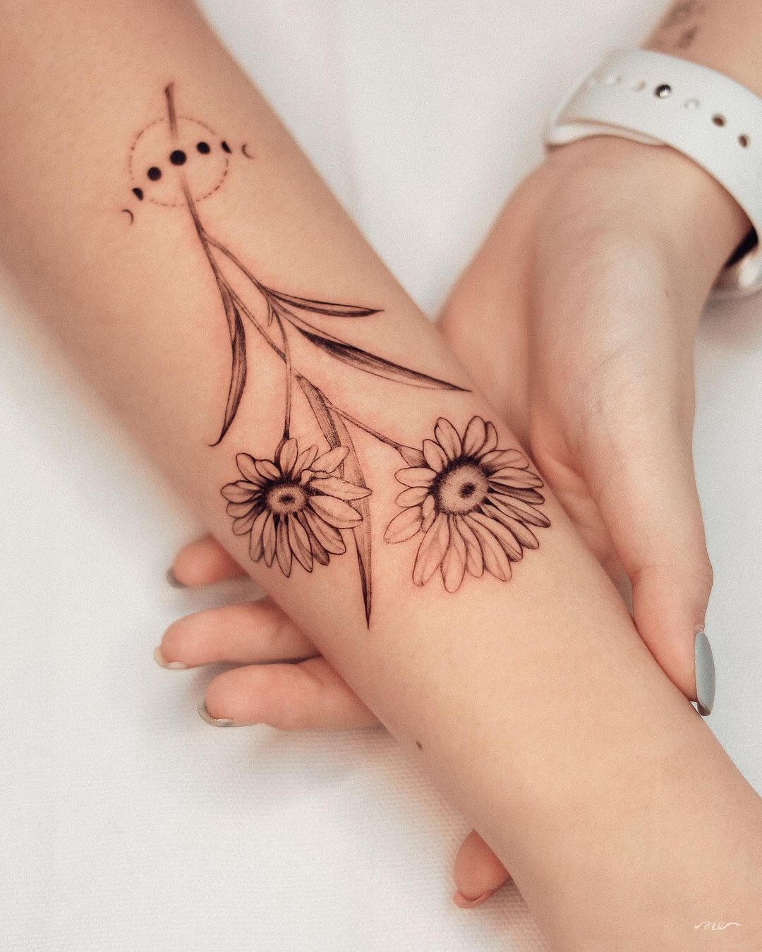 The Daisy Flowers X Sun, Moon, And Stars Tattoo