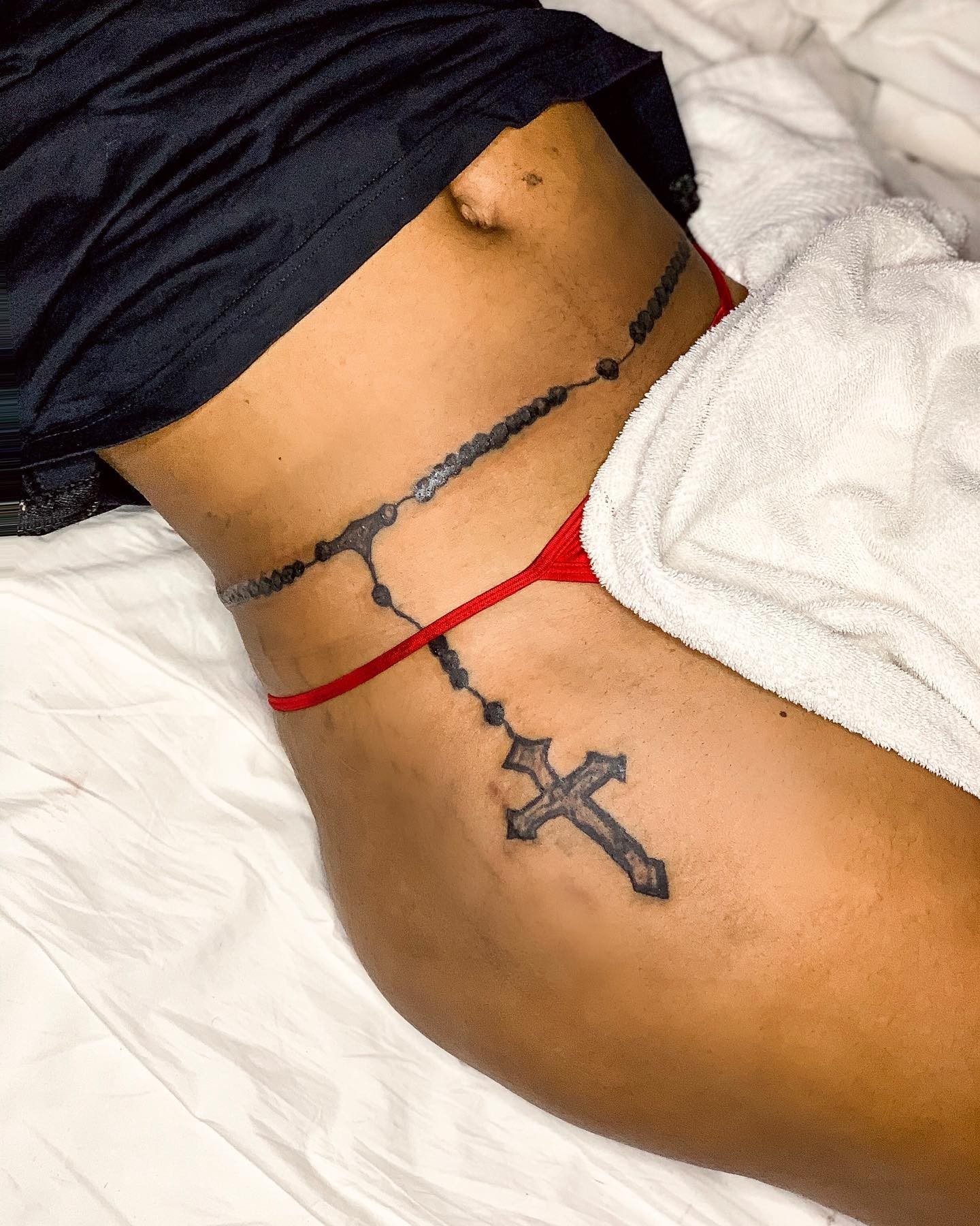 Rosary Beads Thigh Tattoo Design