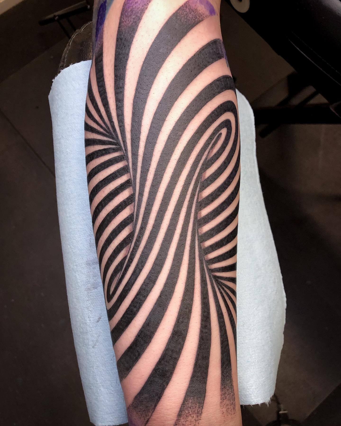 The Twisted Hand Optical Illusion 3D Tattoo