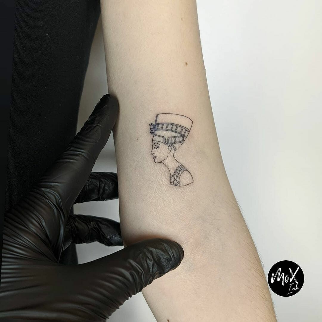 The Minimalistic Nefertiti Tattoo