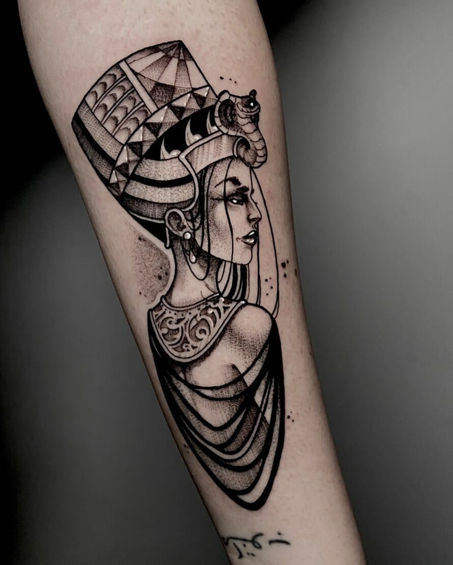 The Side-faced Queen Nefertiti Tattoo