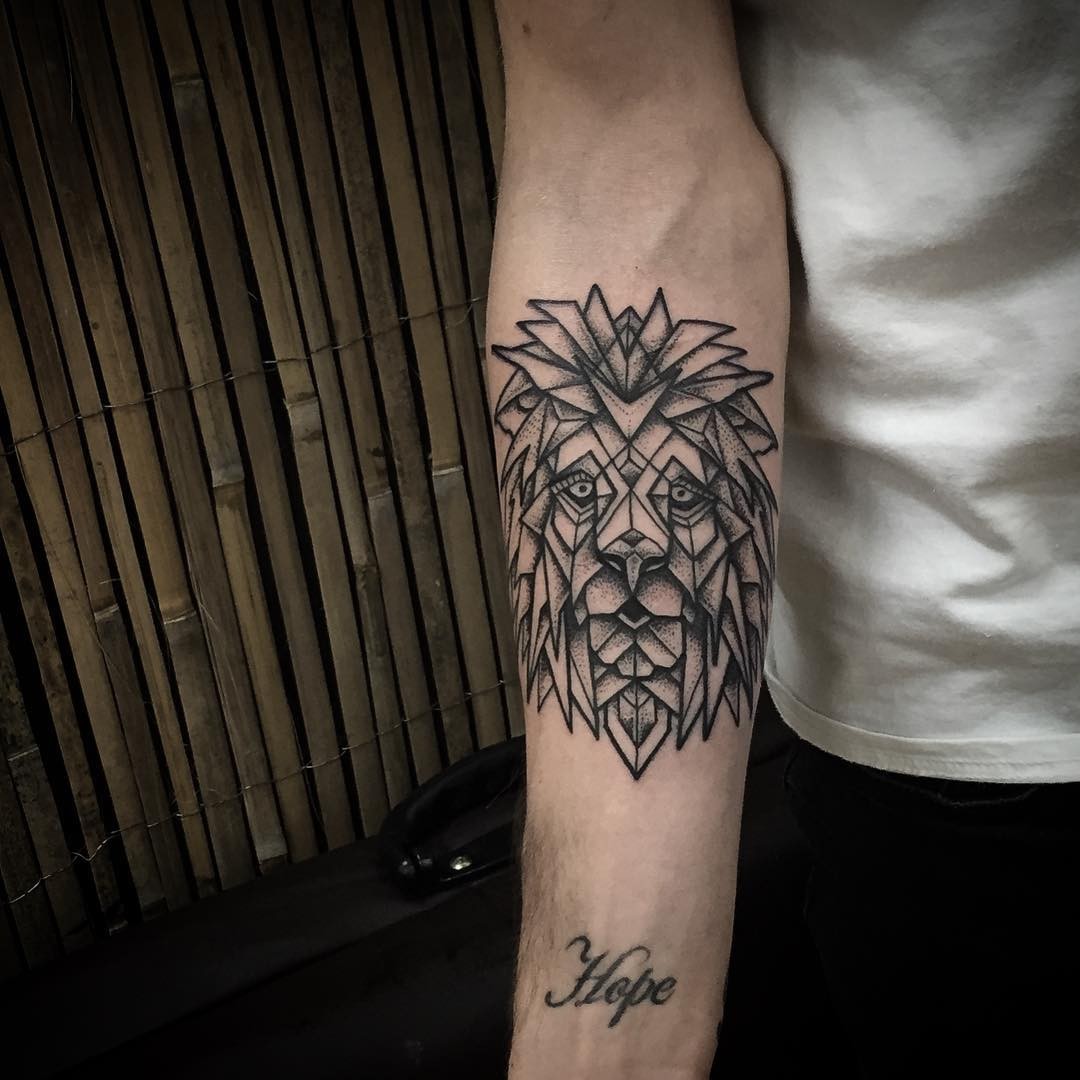 Cool Geometric Lion Art Tattoo