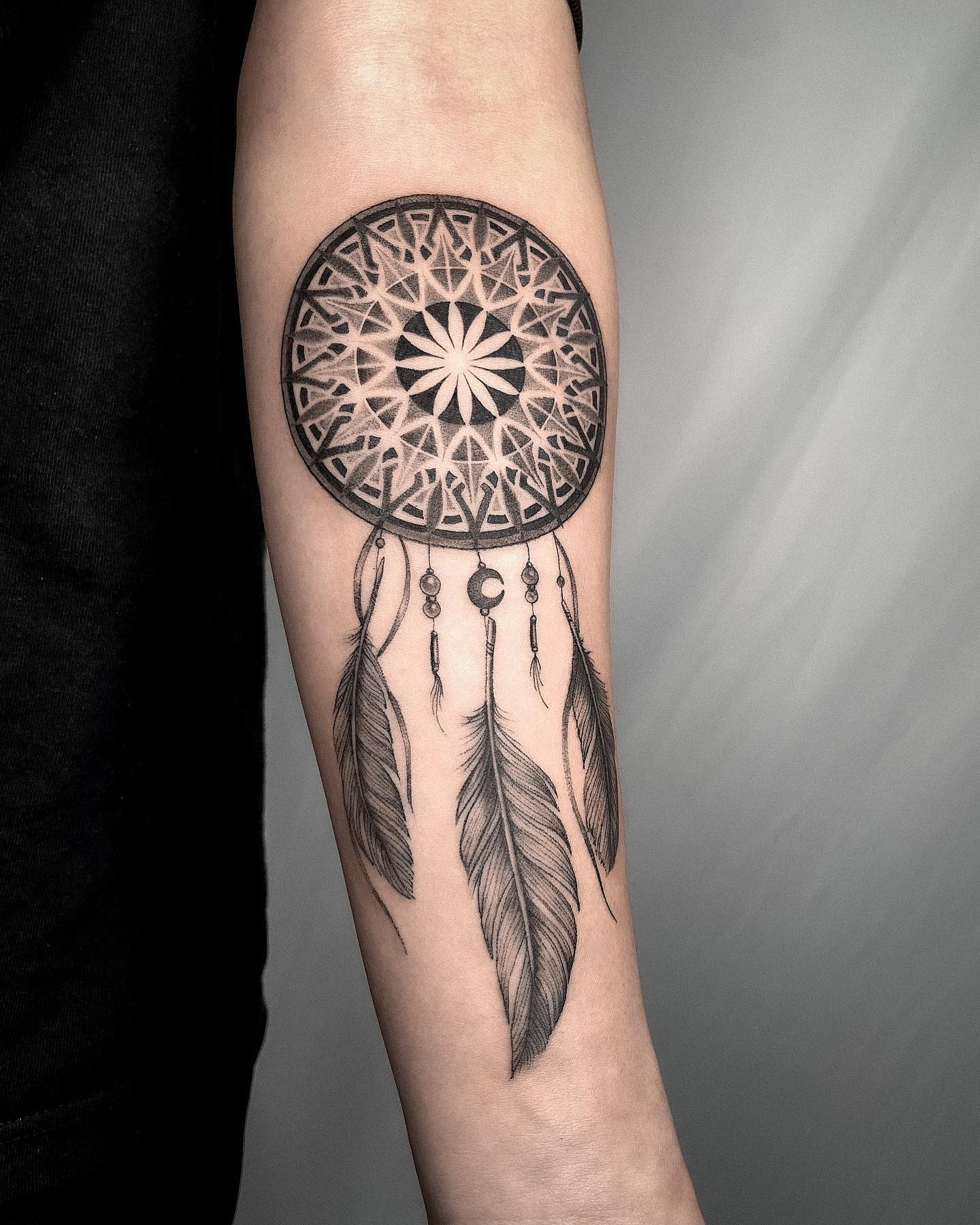 Simple Dream Catcher Tattoo In Black Ink