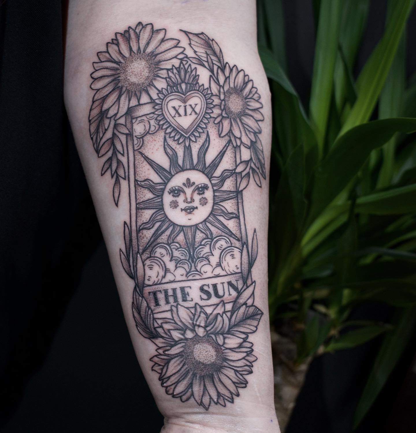 Incredibly Detailed Sun Tarot Card Tattoo Ideas