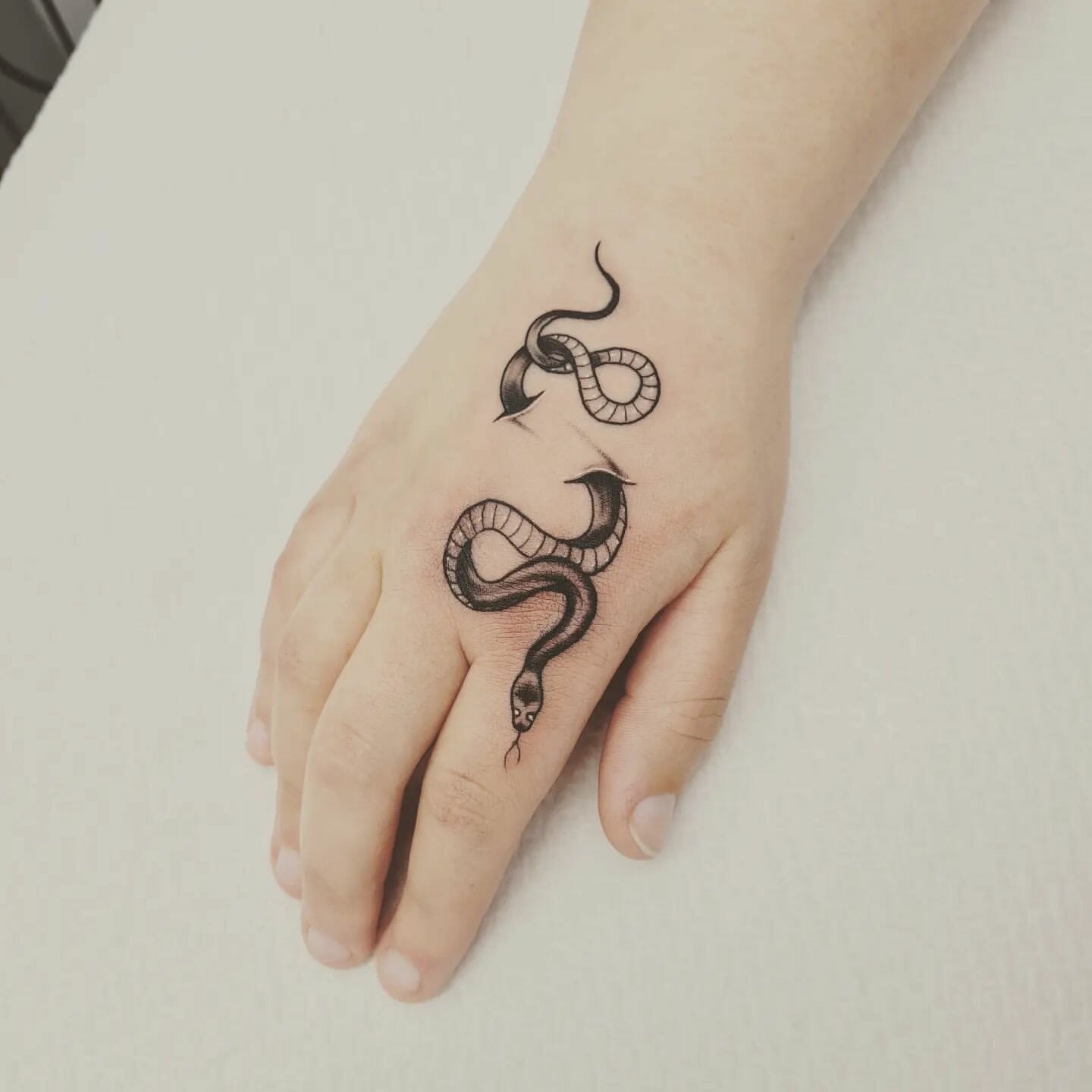 Hand Tattoos For Girls