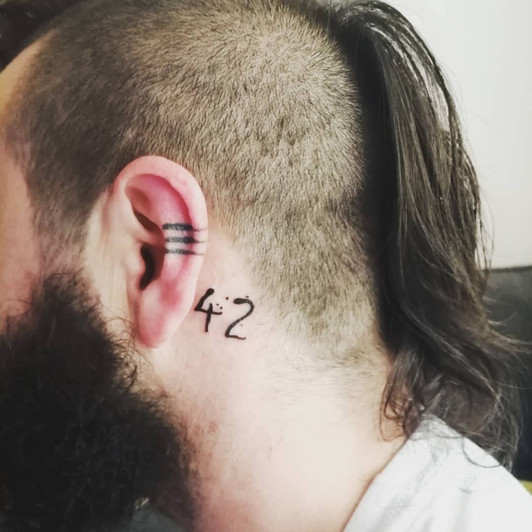 Tiny “42” Tattoo Ideas To Place On The Back Of Your Ear