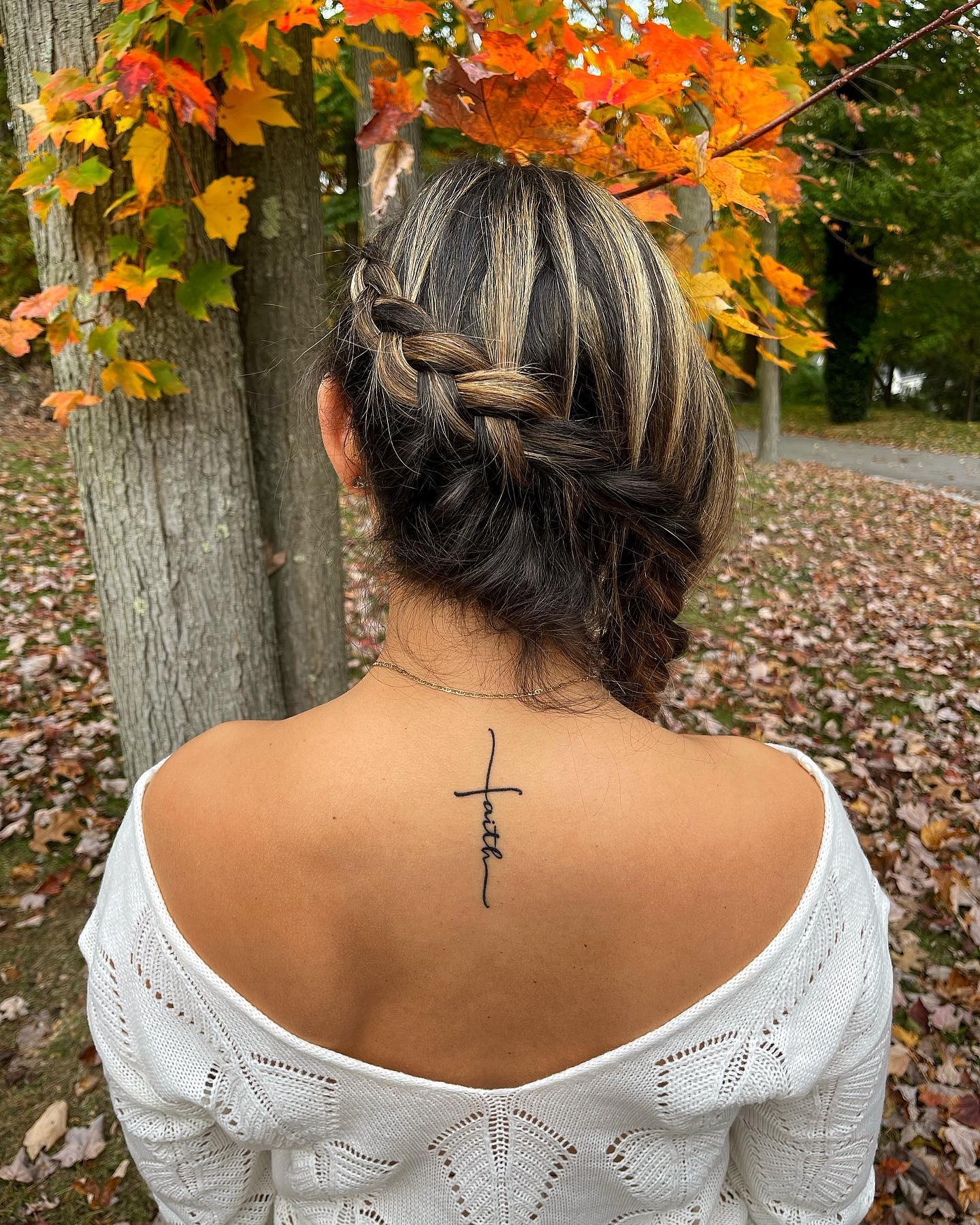 Amazing Back of the Neck Faith Cross Tattoo Ideas for Women