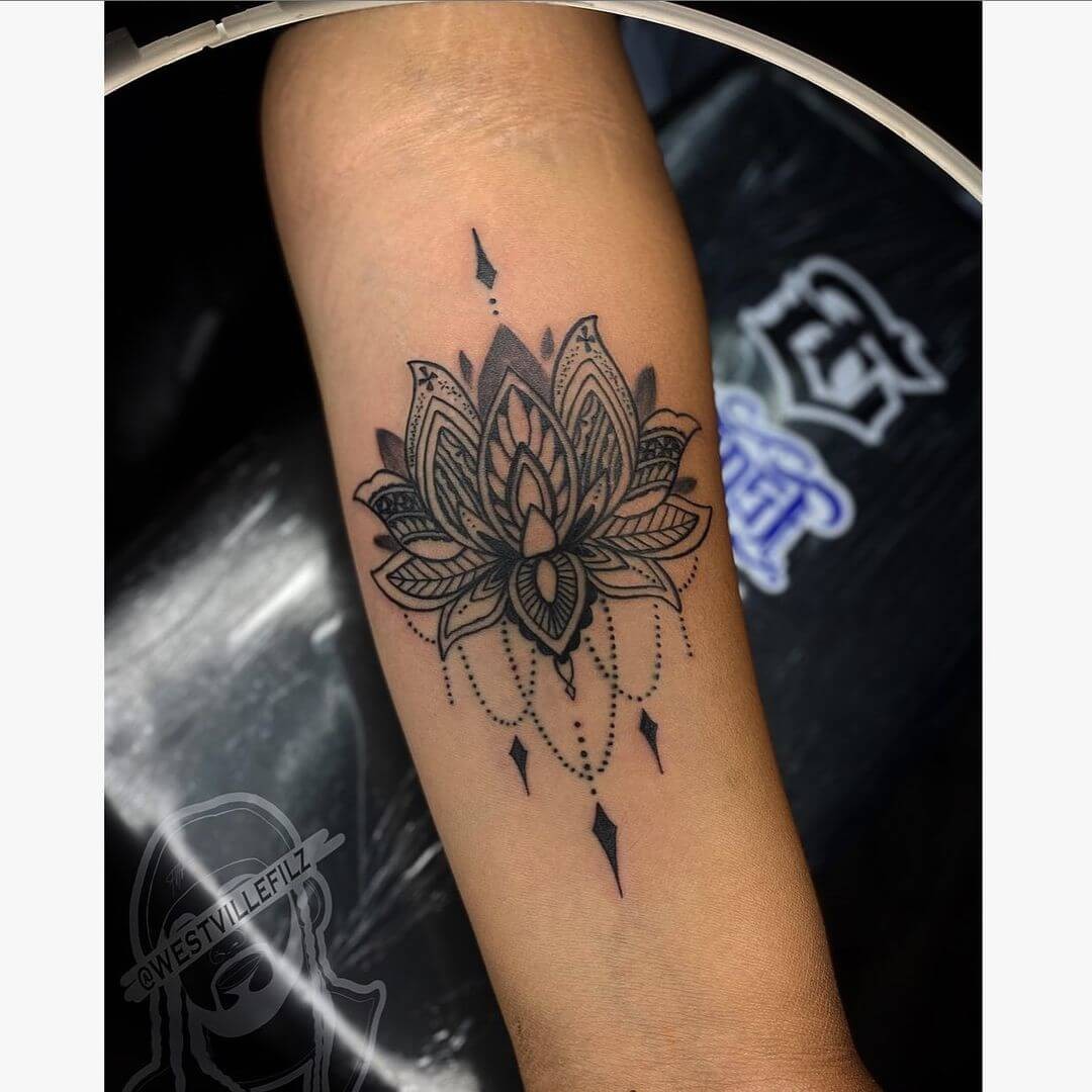 Lotus Tongan tattoo