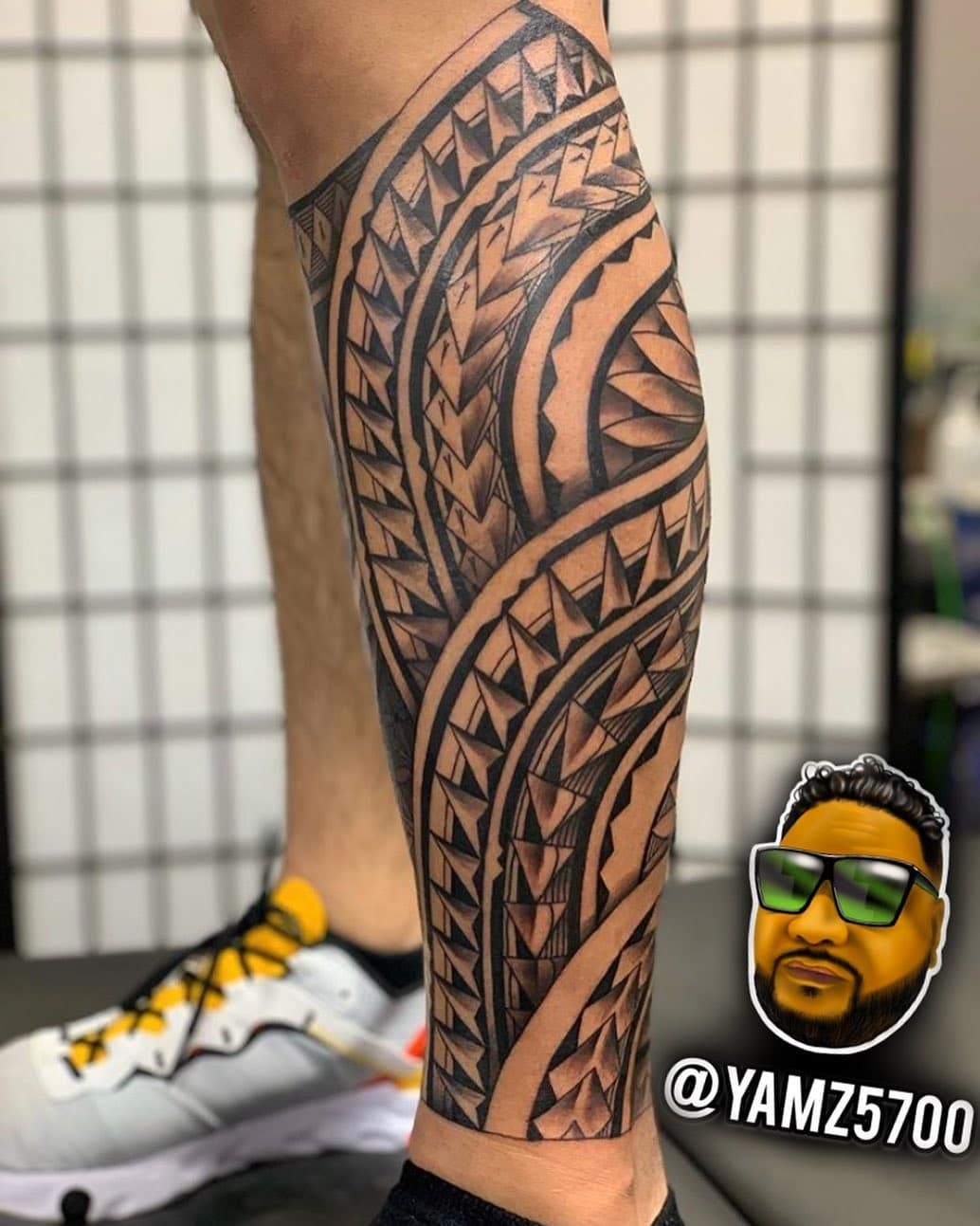 Tribal Tattoos Over Leg