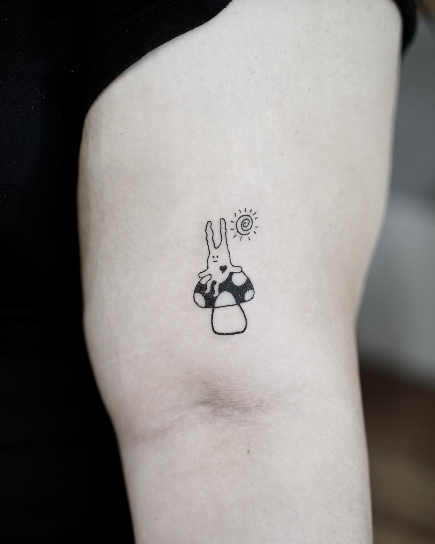 Cute Fine Line Mushroom Tattoo Ideas