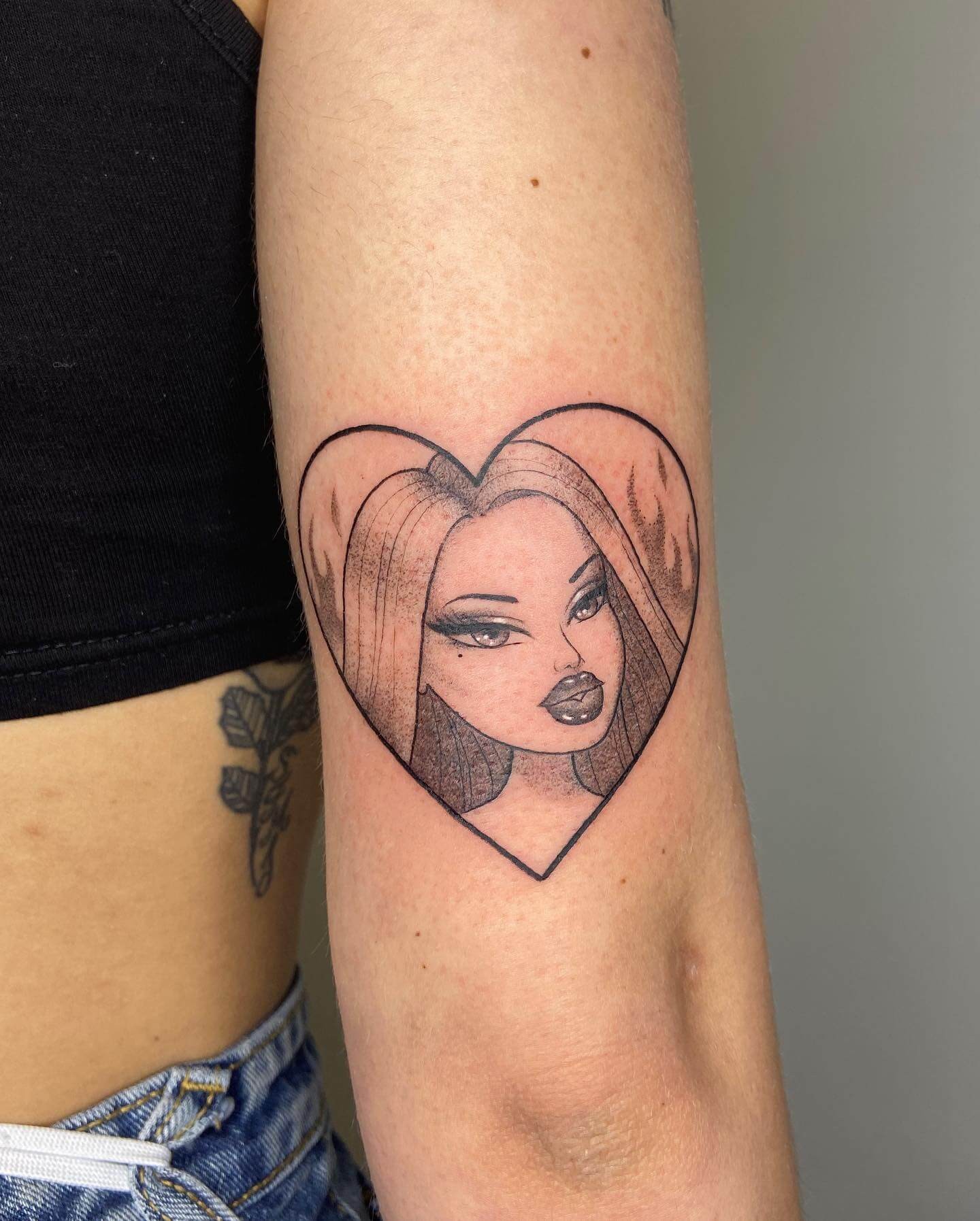 Beautiful Behind The Hand Minimalistic Bratz Tattoo