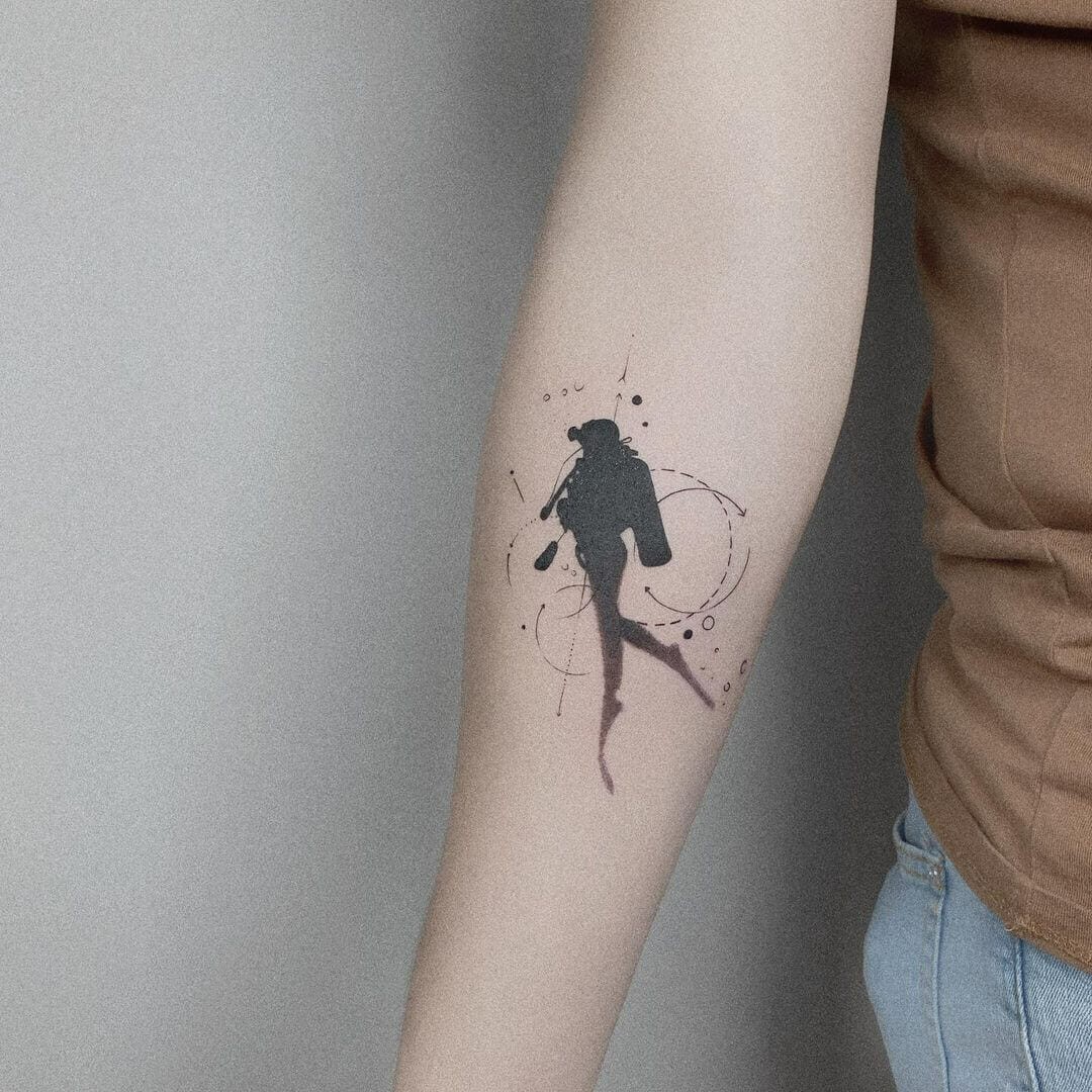 Minimal Scuba Diver Leg Tattoo