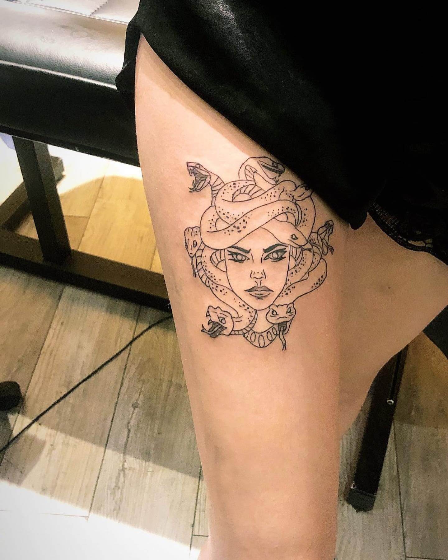 Fineline Simple Small Medusa Tattoo