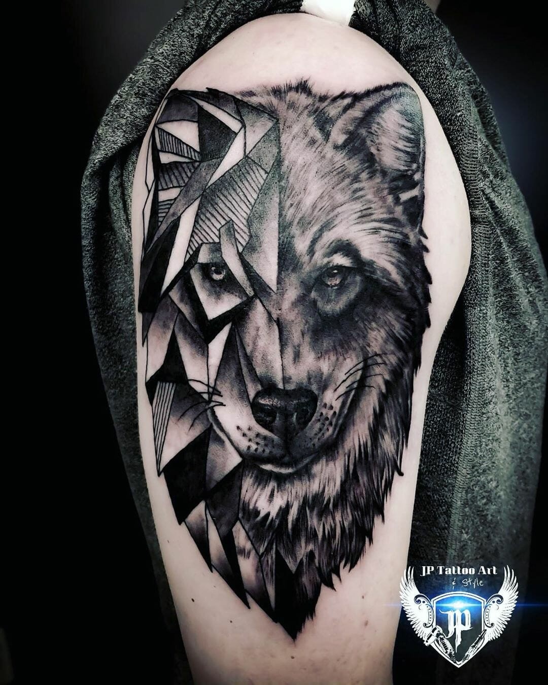 Realistic Animal Tattoos