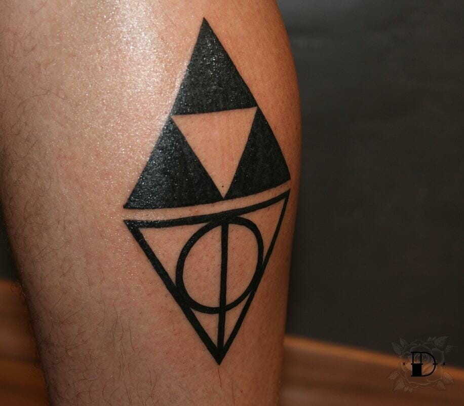 Triforce Tattoo On Leg